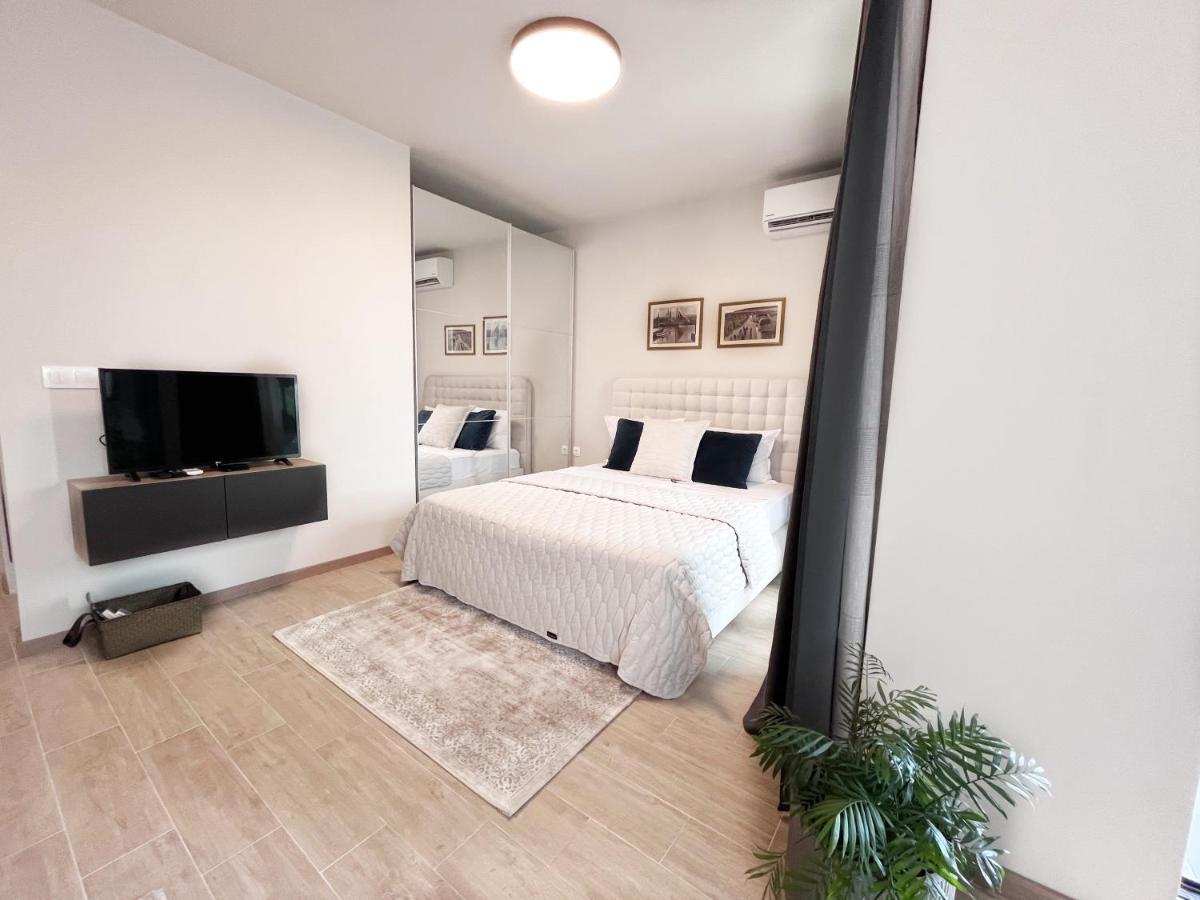 Azur Alegria Studio - Free Parking & Pool Saints Constantine and Helena Exterior photo